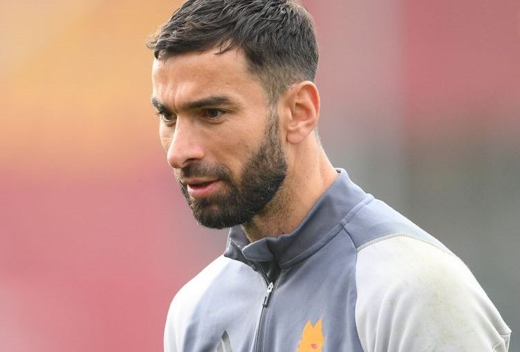 La Roma celebra Rui Patricio: “Quella Coppa è per sempre, in bocca al lupo per il futuro”. Mancini: “Grazie Rui” (VIDEO)