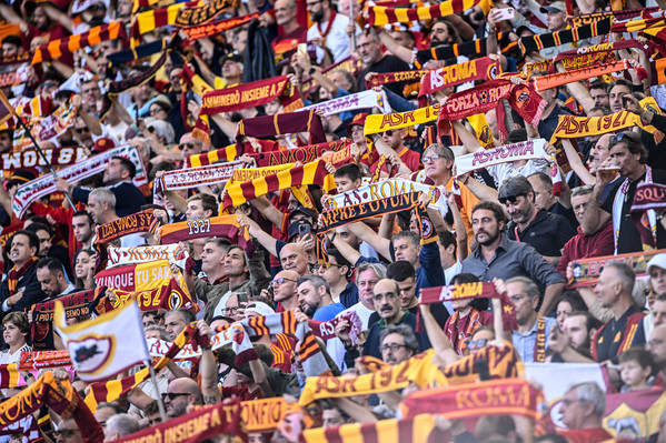 Roma-Lazio all’Olimpico, torna il derby notturno: duemila agenti in campo