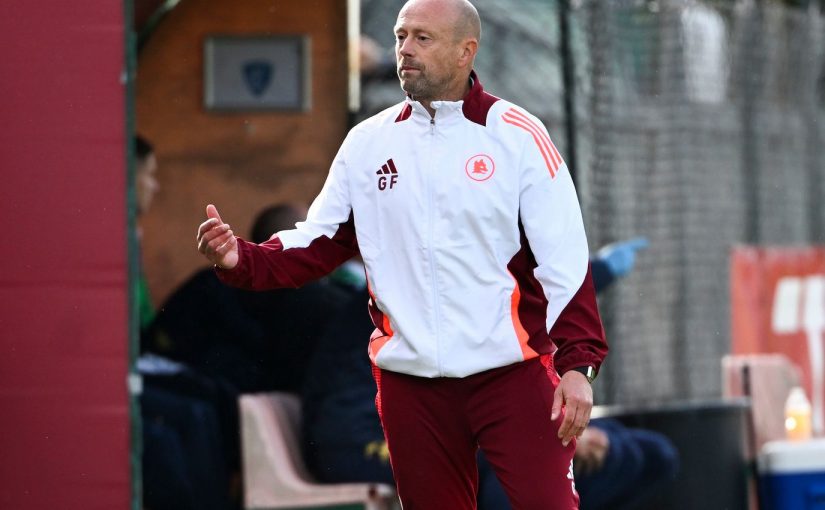 Primavera, Falsini: “Avrei preferito gare di andata e ritorno ma ci adatteremo. Il Lecce giocherà sull’intensità” (VIDEO)