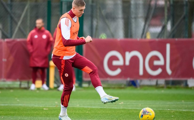Trigoria, Roma in campo a due giorni dal derby: out Cristante e Celik, ok Dovbyk (FOTO)
