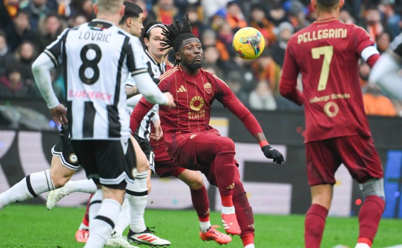 Udinese-Roma, KONÉ: “Non ho preferenze sulla posizione, Ranieri mi aiuta a crescere. Il ginocchio? In settimana mi sono sentito bene”