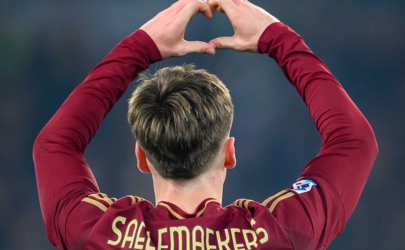 Pressing Saelemaekers. Ufficiale Le Fée