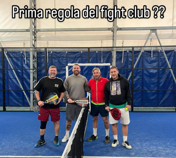 FOTO – Instagram, Totti e De Rossi ancora insieme: in campo con Candela per una partita di padel