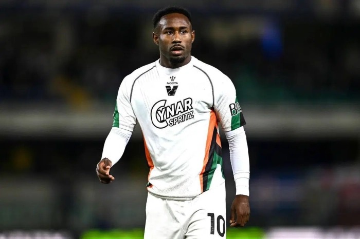 Venezia-Roma, Yeboah: “Sono pronto per giocare. Voglio aiutare la squadra e conquistare i tre punti”