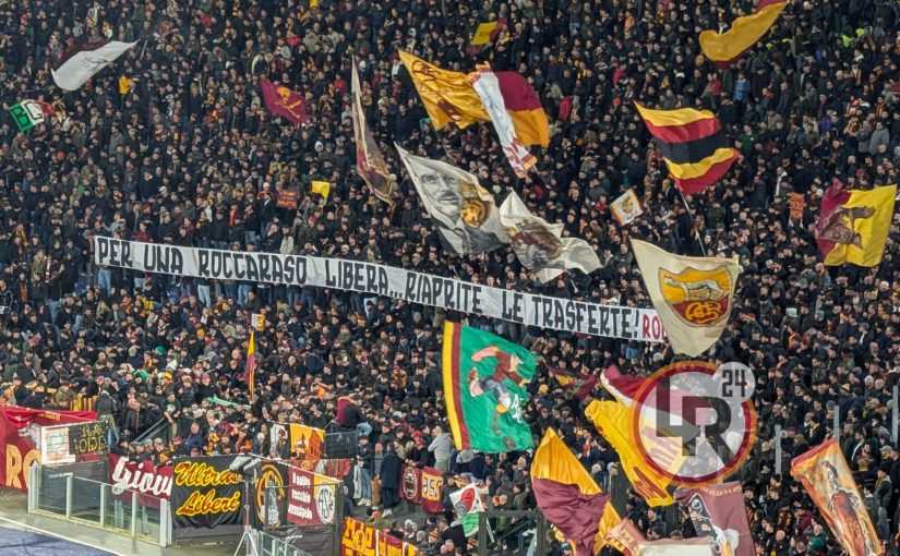 Roma-Napoli, lo striscione dei romanisti: “Per una Roccaraso libera…riaprite le trasferte” (FOTO)