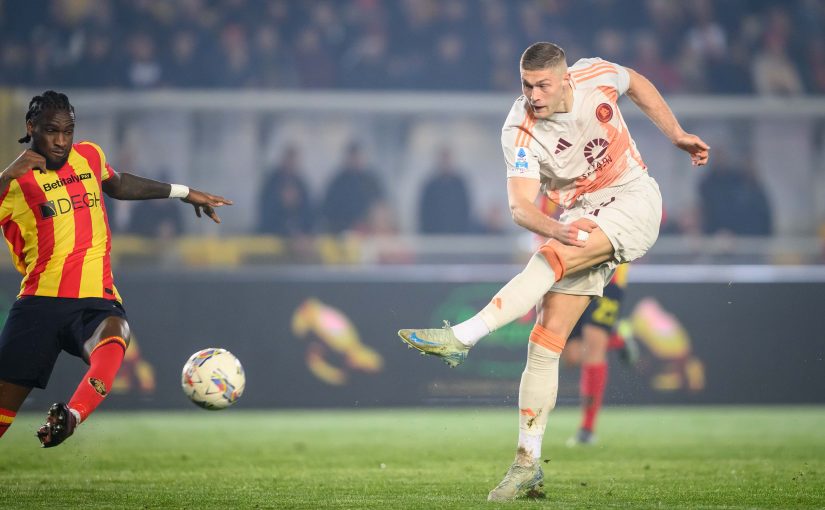 LECCE-ROMA: le pagelle. DOVBYK “Bomber” 7 – SAELEMAEKERS “Poco, niente e beffa” 5