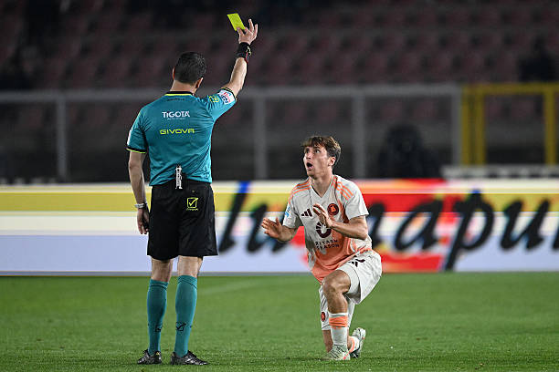 Manganiello e il bilancio positivo con la Roma: 11 vittorie e 2 sconfitte, l’ultimo ko costò la panchina a Juric. Il Sassuolo non vince da 6 partite