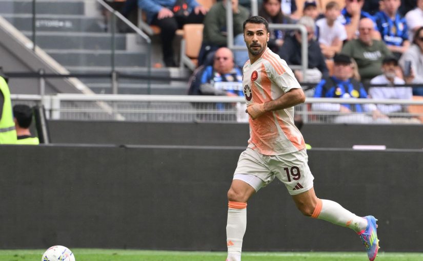 Calciomercato Roma, incontro col Besiktas per Celik. Ma i giallorossi non vogliono cederlo