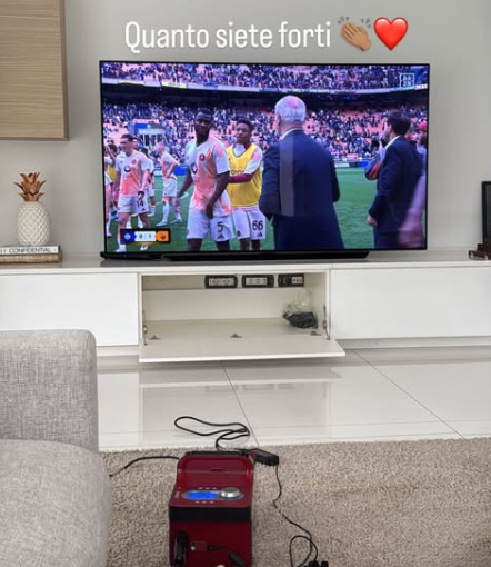 Instagram, i complimenti di Dybala ai compagni dopo la vittoria contro l’Inter: “Quanto siete forti” (FOTO)