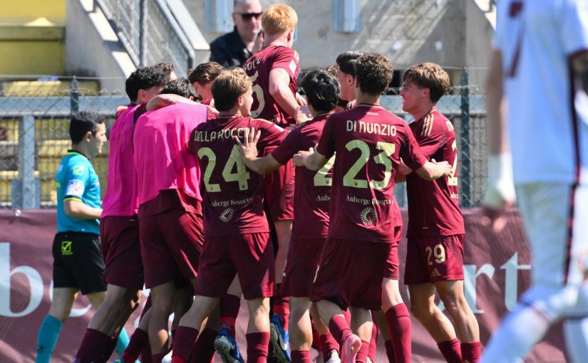Primavera, ROMA-TORINO 2-1: dominio giallorosso nella ripresa, Graziani e Seck firmano la rimonta. Capitolini momentaneamente a +4 sull’Inter seconda (FOTO e VIDEO)