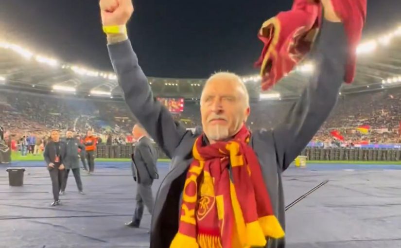 Roma-Juventus, Pruzzo ospite speciale: il ‘Bomber’ sotto la Curva Sud prima del calcio d’inizio (VIDEO)