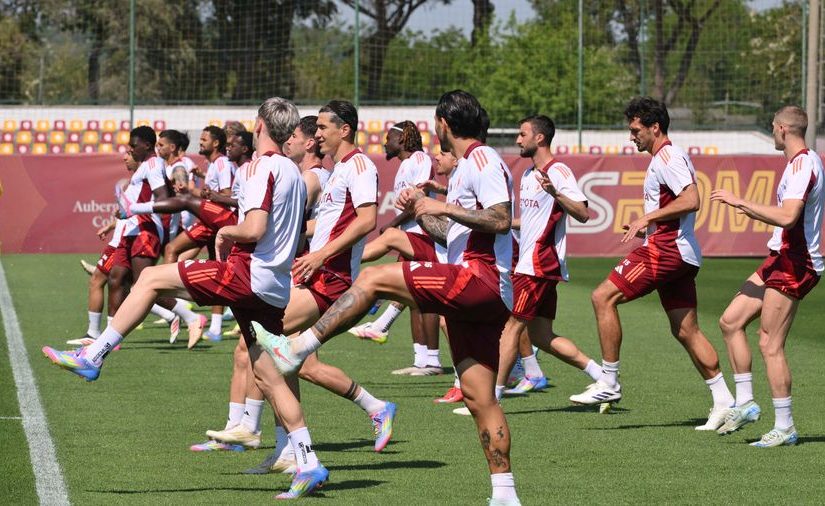 Trigoria, squadra al lavoro in vista di Roma-Fiorentina: recuperati Nelsson e Saud. Le urla di Ranieri: “Marca l’uomo!” (FOTO e VIDEO)