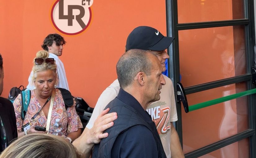 Allegri ancora a Roma, la giornata del tecnico al Foro Italico: dagli spalti del Centrale per il match Musetti-Alcaraz all’incontro con Sinner (FOTO)