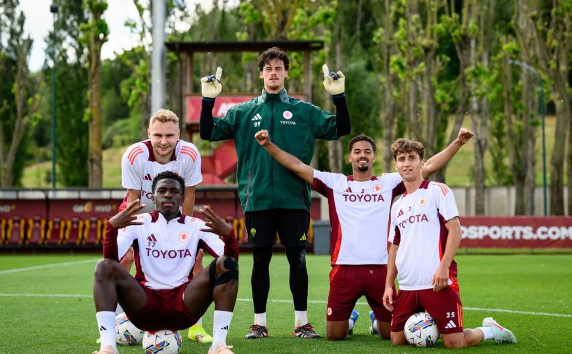 Trigoria, la squadra di Svilar e Pellegrini vince la partitella: il capitano si ferma in anticipo per un problema muscolare (FOTO)
