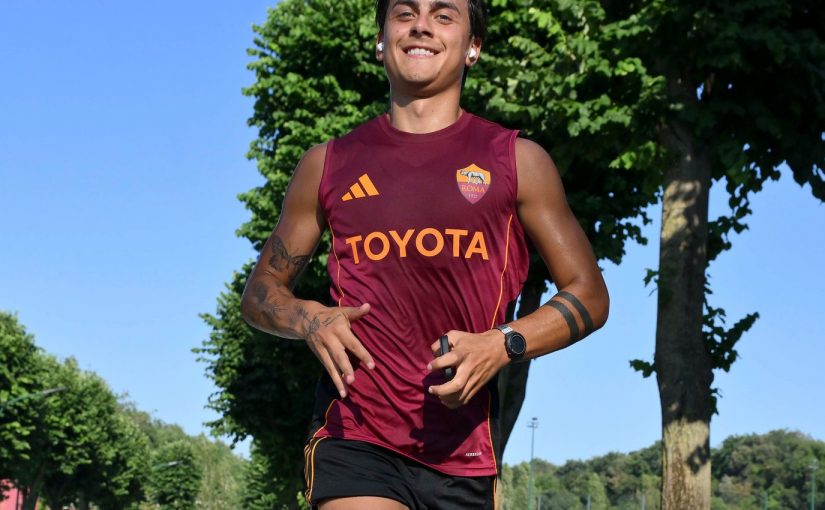 Trigoria, 4° giorno di raduno: esercizi e lavoro atletico. Corsa in campo e fuori per i giallorossi (FOTO)