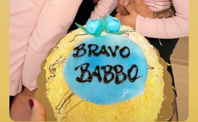 Instagram, torta azzurra per Mancini dopo il primo gol in Nazionale: “Bravo Babbo”