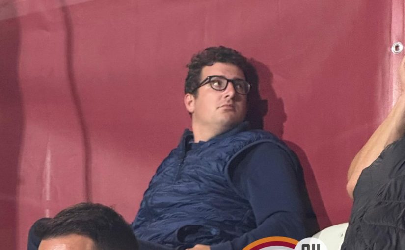 FOTO – Visita a sorpresa al Tre Fontane: c’è Enrico Lotito in tribuna a vedere Roma-Barcellona