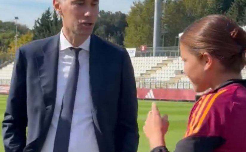 Roma Femminile, anche Massara a seguire l’allenamento al Tre Fontane: il saluto con le ragazze (VIDEO)