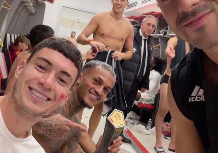 Instagram, Wesley migliore in campo: il selfie nello spogliatoio dopo la Cremonese (FOTO)