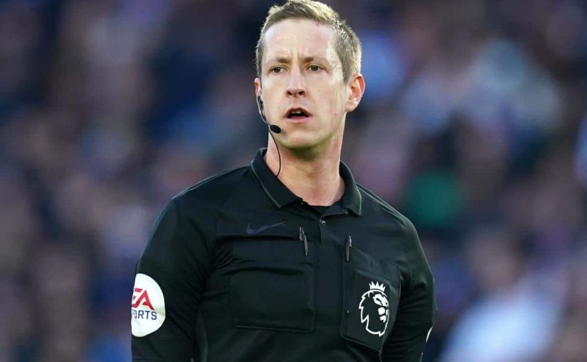 Roma-Stoccarda: la moviola dei quotidiani. Brooks arbitra all’inglese, giusto non concedere il calcio di rigore su Wesley