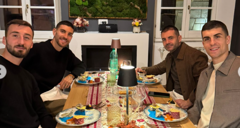 Instagram: cena in compagnia per Mancini, Cristante e Pellegrini. E il dolce è tutto giallorosso (FOTO)