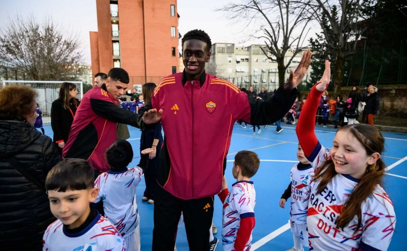 UN GOL PER L'INTEGRAZIONE - NO AL RAZZISMO - AS ROMA