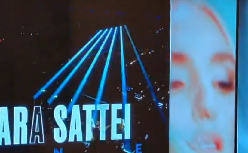 VIDEO – Sanremo tifa Roma: “Forza Roma Mara” prima dell’esibizione di Mara Sattei