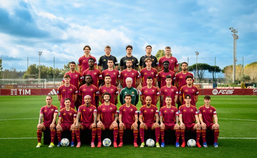 Social, il messaggio del gruppo Friedkin: “Vi presentiamo la Roma 2025/26. Siamo orgogliosi di sostenerla dentro e fuori dal campo” (FOTO)