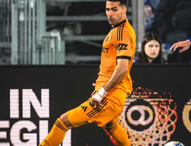 Como-Roma, problema al polpaccio per Celik. Gasperini: “Spero solo un principio di crampi. Mi auguro che possa recuperare per giovedì”