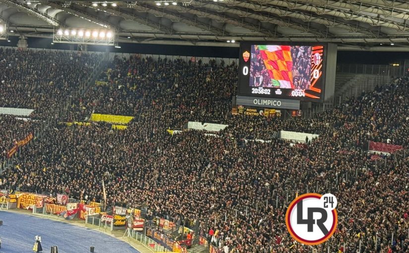 Roma-Bologna, squadra verso la Sud dopo la partita: giocatori respiti dai tifosi