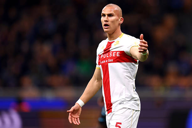 Genoa-Roma, Ostigard: “Difficile, ma nel nostro stadio tutto è possibile. Malen è molto forte”