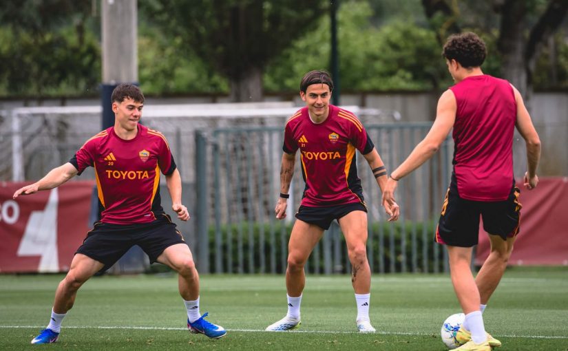 Trigoria: squadra divisa in due gruppi tra campo e palestra. Ancora a parte Pellegrini, Dovbyk e Zaragoza. Out El Shaarawy e Gollini per problemi fisici (FOTO)