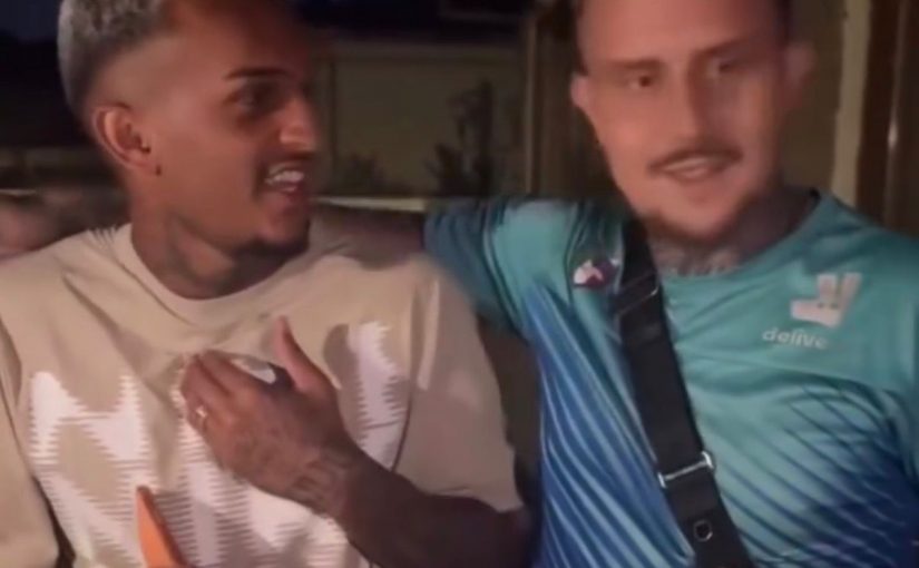 VIDEO – Wesley e il siparietto con l’influencer Pierino Psg: “È cioccolata”