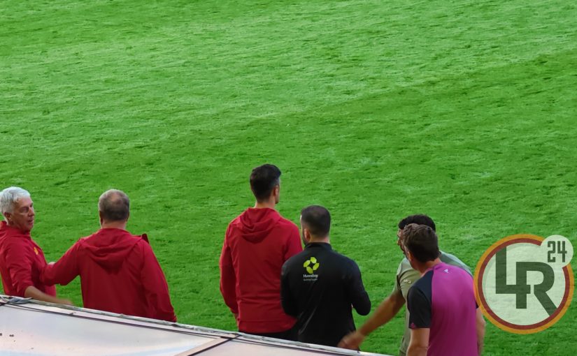 Newport-Roma: brutto fallo su Dybala. La squadra lo difende e si crea un momento di tensione in campo. Gasperini una furia contro il tecnico avversario (FOTO)